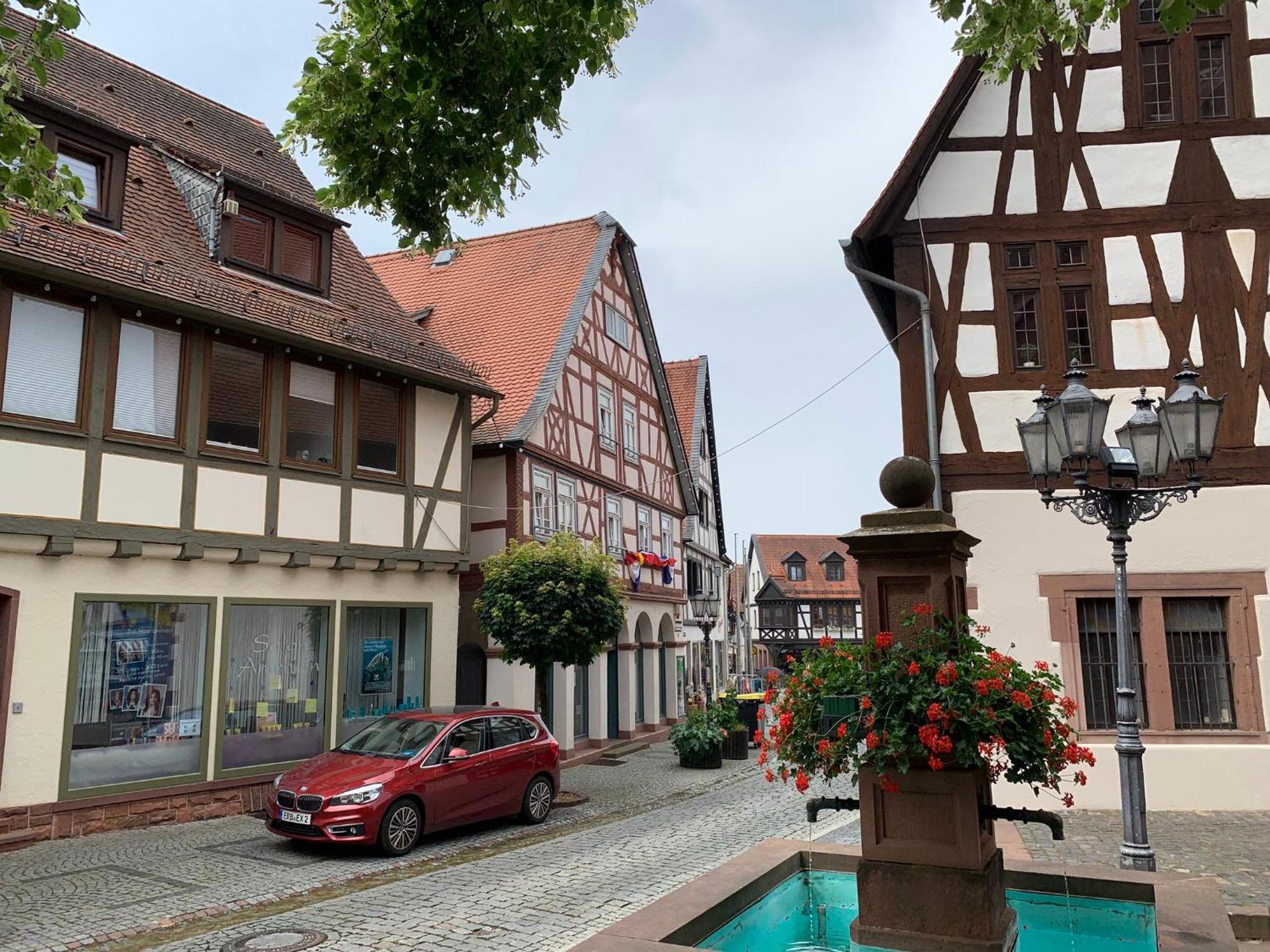 Apartment Am Historischen Rathaus Michelstadt Exterior foto